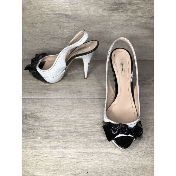 miu miu Great Labels White Patent Black Bow Peep Slingback Heels Women Sz 37EU/6 - Picture 1 of 16